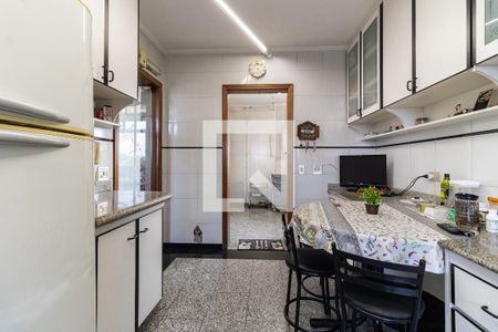 Apartamento à venda com 199m², 4 quartos e 4 vagasCozinha
