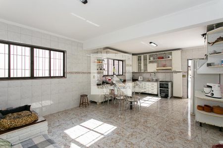 Casa à venda com 350m², 3 quartos e 8 vagasCozinha