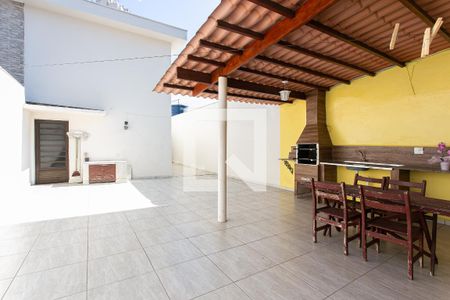 Casa à venda com 350m², 3 quartos e 8 vagasQuintal