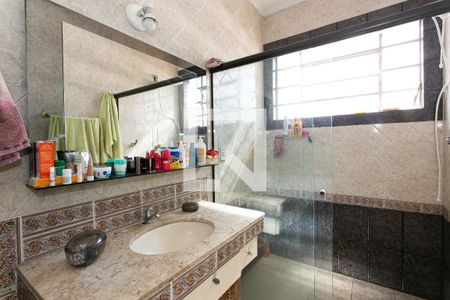 Casa à venda com 350m², 3 quartos e 8 vagas Banheiro Social