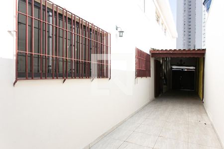 Casa à venda com 350m², 3 quartos e 8 vagasCorredor
