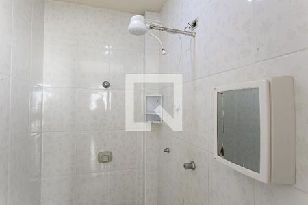 Casa à venda com 350m², 3 quartos e 8 vagasBanheiro de Serviço