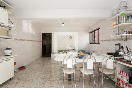Casa à venda com 350m², 3 quartos e 8 vagasCozinha
