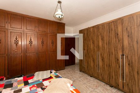 Casa à venda com 350m², 3 quartos e 8 vagasQuarto 2