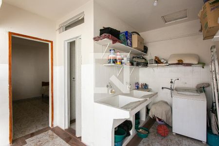 Casa à venda com 350m², 3 quartos e 8 vagasÁrea de Serviço