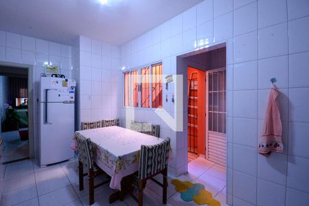 Casa à venda com 145m², 3 quartos e 2 vagasCozinha