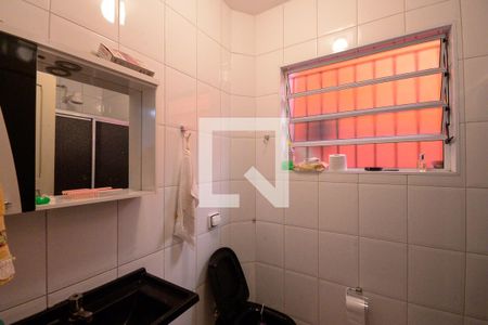 Casa à venda com 145m², 3 quartos e 2 vagasBanheiro 1
