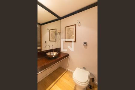 Apartamento à venda com 210m², 3 quartos e 2 vagasLavabo