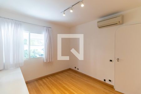 Apartamento à venda com 210m², 3 quartos e 2 vagasQuato 1