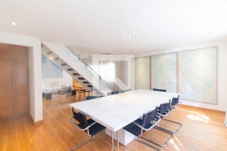 Apartamento à venda com 210m², 3 quartos e 2 vagasSala