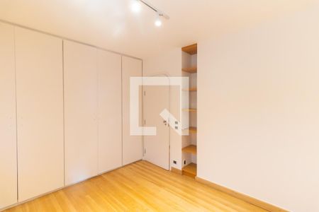 Apartamento à venda com 210m², 3 quartos e 2 vagasQuato 2