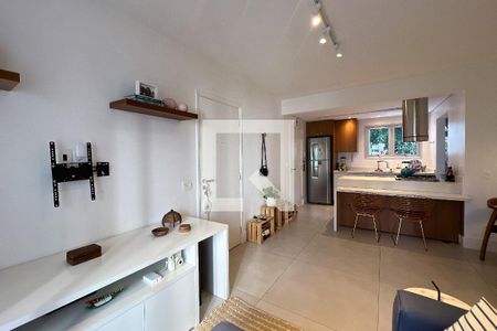 Sala de apartamento para alugar com 2 quartos, 70m² em Indianópolis, São Paulo