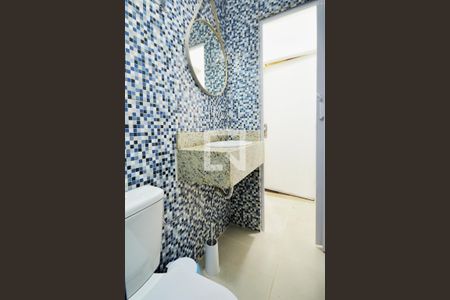 banheiro de kitnet/studio para alugar com 1 quarto, 10m² em Garcia, Salvador