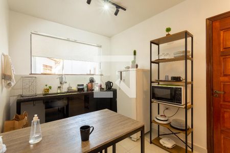 Casa de condomínio para alugar com 300m², 6 quartos e 7 vagas Casa de condomínio para alugar com 300m², 6 quartos e 7 vagasCozinha - térreo
