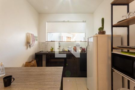 Casa de condomínio para alugar com 300m², 6 quartos e 7 vagas Casa de condomínio para alugar com 300m², 6 quartos e 7 vagasCozinha - térreo