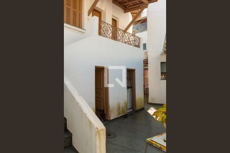 Casa de condomínio para alugar com 300m², 6 quartos e 7 vagas Casa de condomínio para alugar com 300m², 6 quartos e 7 vagasEdícula - térreo