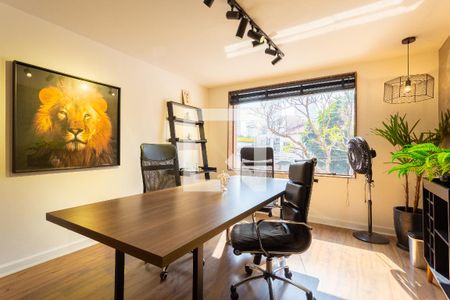 Casa de condomínio para alugar com 300m², 6 quartos e 7 vagas Casa de condomínio para alugar com 300m², 6 quartos e 7 vagasQuarto 2 - primeiro andar