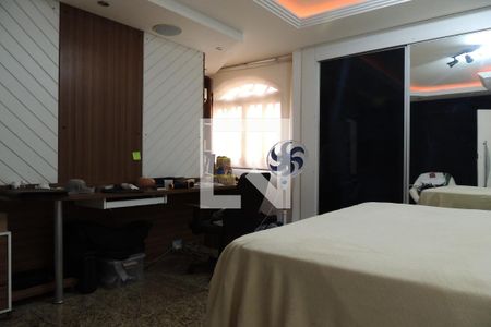 Casa à venda com 1235m², 5 quartos e 5 vagasQuarto 3 - Suíte