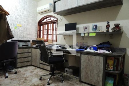 Casa à venda com 1235m², 5 quartos e 5 vagasEscritório