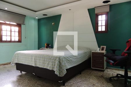 Casa à venda com 1235m², 5 quartos e 5 vagasQuarto 4 - Suíte