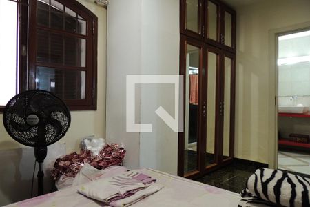 Casa à venda com 1235m², 5 quartos e 5 vagasQuarto 1 - Suíte 