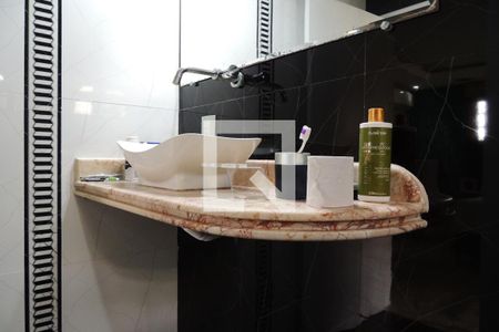 Casa à venda com 1235m², 5 quartos e 5 vagasBanheiro da Suíte 4