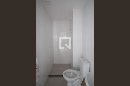 Apartamento à venda com 33m², 2 quartos e sem vaga Apartamento à venda com 33m², 2 quartos e sem vagaBanheiro