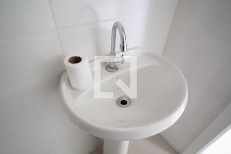 Apartamento à venda com 33m², 2 quartos e sem vaga Apartamento à venda com 33m², 2 quartos e sem vagaBanheiro