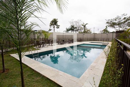 Apartamento à venda com 33m², 2 quartos e sem vaga Apartamento à venda com 33m², 2 quartos e sem vagaÁrea comum - Piscina