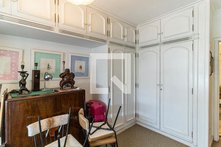 Apartamento à venda com 182m², 3 quartos e 2 vagasQuarto