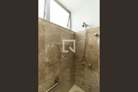 Apartamento à venda com 182m², 3 quartos e 2 vagasBanheiro da Suíte - Ducha