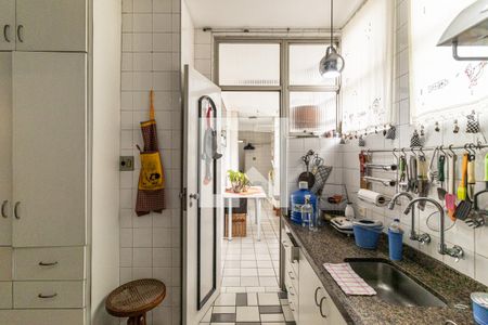 Apartamento à venda com 182m², 3 quartos e 2 vagasCozinha