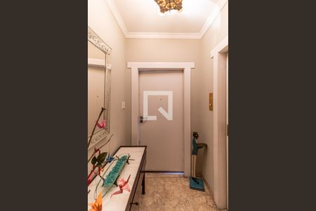 Apartamento à venda com 182m², 3 quartos e 2 vagasEntrada Privativa