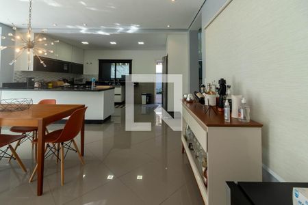Casa para alugar com 342m², 3 quartos e 3 vagas Casa para alugar com 342m², 3 quartos e 3 vagasCozinha