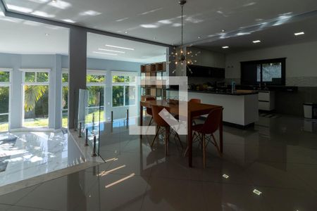 Casa para alugar com 342m², 3 quartos e 3 vagas Casa para alugar com 342m², 3 quartos e 3 vagasCozinha