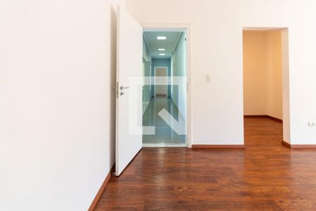 Casa para alugar com 342m², 3 quartos e 3 vagas Casa para alugar com 342m², 3 quartos e 3 vagasQuarto Suíte 3