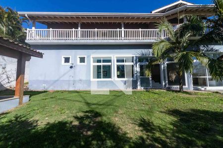 Casa para alugar com 342m², 3 quartos e 3 vagas Casa para alugar com 342m², 3 quartos e 3 vagasQuintal