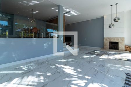 Casa para alugar com 342m², 3 quartos e 3 vagas Casa para alugar com 342m², 3 quartos e 3 vagasSala