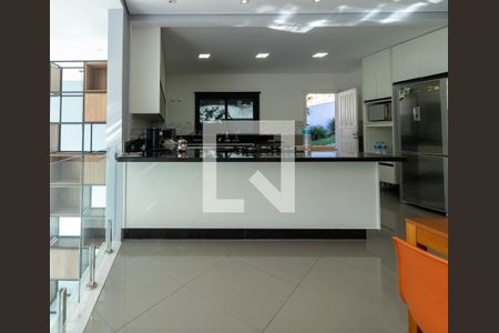 Casa para alugar com 342m², 3 quartos e 3 vagas Casa para alugar com 342m², 3 quartos e 3 vagasCozinha