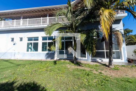 Casa para alugar com 342m², 3 quartos e 3 vagas Casa para alugar com 342m², 3 quartos e 3 vagasQuintal