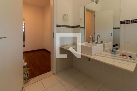 Casa para alugar com 342m², 3 quartos e 3 vagas Casa para alugar com 342m², 3 quartos e 3 vagasBanheiro da Suíte 3