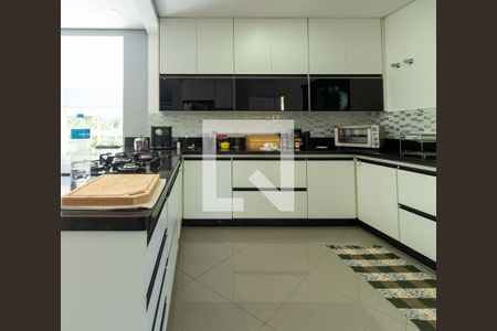 Casa para alugar com 342m², 3 quartos e 3 vagas Casa para alugar com 342m², 3 quartos e 3 vagasCozinha