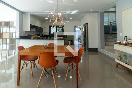 Casa para alugar com 342m², 3 quartos e 3 vagas Casa para alugar com 342m², 3 quartos e 3 vagasCozinha