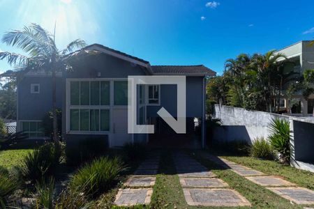 Casa para alugar com 342m², 3 quartos e 3 vagas Casa para alugar com 342m², 3 quartos e 3 vagasÁrea externa