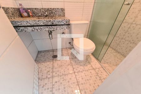 Casa à venda com 125m², 3 quartos e 6 vagasBanheiro garagem