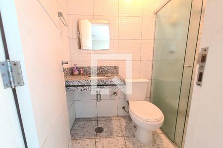 Casa à venda com 125m², 3 quartos e 6 vagasBanheiro garagem