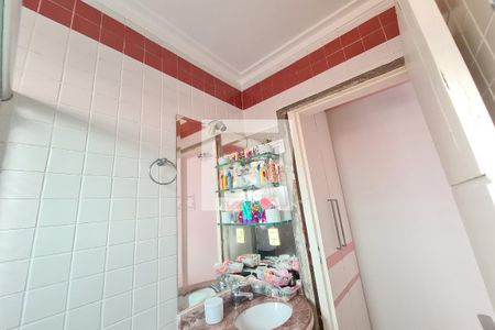 Casa à venda com 125m², 3 quartos e 6 vagasBanheiro da Suíte 2