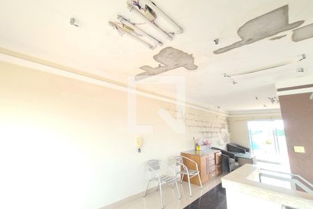 Casa à venda com 125m², 3 quartos e 6 vagasSalão