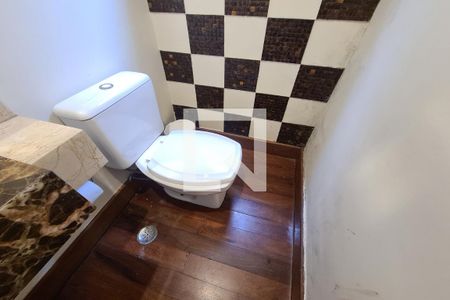 Casa à venda com 125m², 3 quartos e 6 vagasLavabo da sala