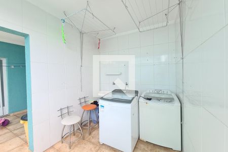 Casa à venda com 125m², 3 quartos e 6 vagasÁrea de Serviço